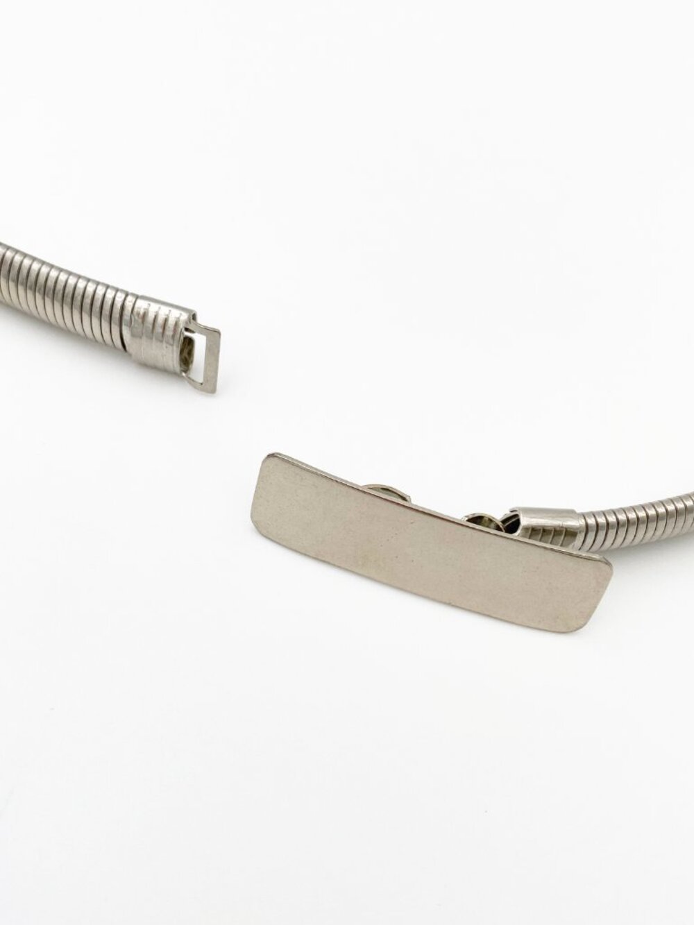 VINTAGE (c. 1980) | Silver Metal Omega Snake Chain Belt | VERY GOOD!!! - Picture 6 of 7